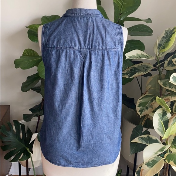ALC Sleeveless Chambray Button Up - Picture 7 of 12